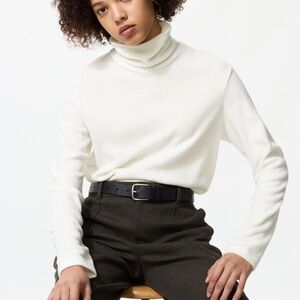 Super Warm Fleece Heat Tech Turtleneck Shirt in White
